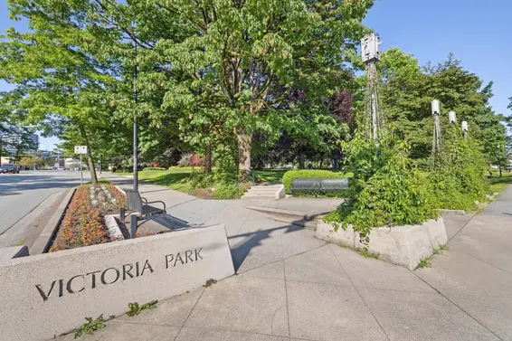 1302 158 West 13th Street, North Vancouver For Sale - image 35