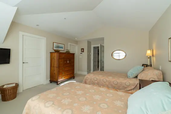 2129 Gordon Avenue, West Vancouver For Sale - image 31