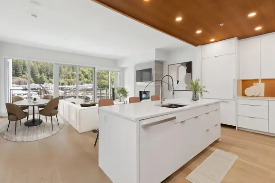303 6707 Nelson Avenue, West Vancouver For Sale - image 3