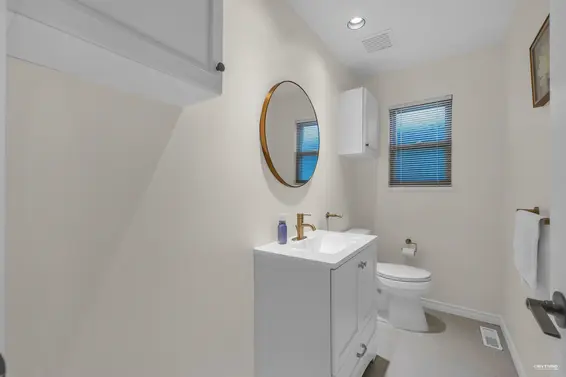 3265 Chaucer Avenue, North Vancouver For Sale - image 13