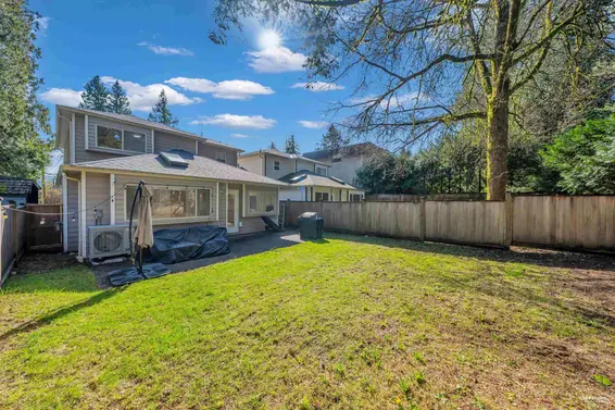 3265 Chaucer Avenue, North Vancouver For Sale - image 25