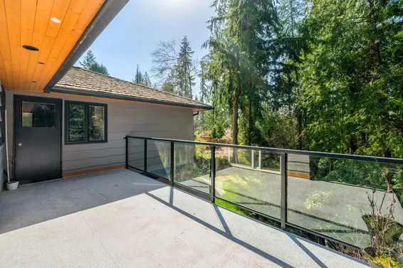 3285 St. Annes Drive, North Vancouver For Sale - image 18