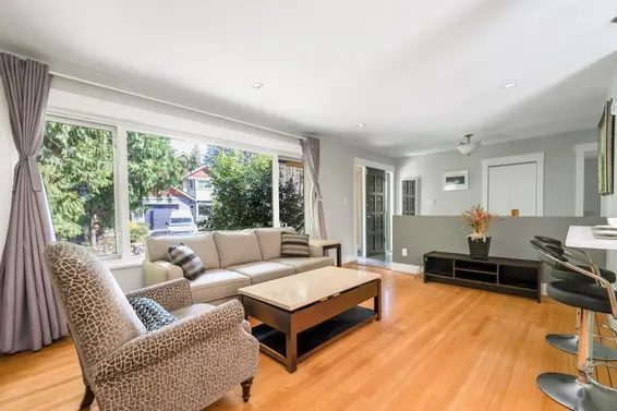 3285 St. Annes Drive, North Vancouver For Sale - image 2