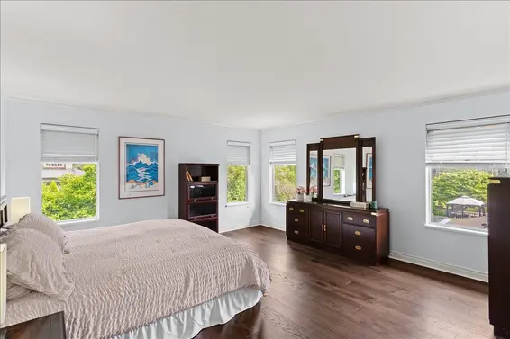 2471 Mowat Place, North Vancouver For Sale - image 15
