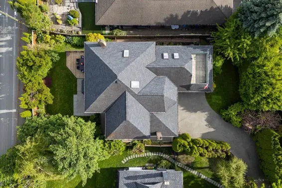 2471 Mowat Place, North Vancouver For Sale - image 2