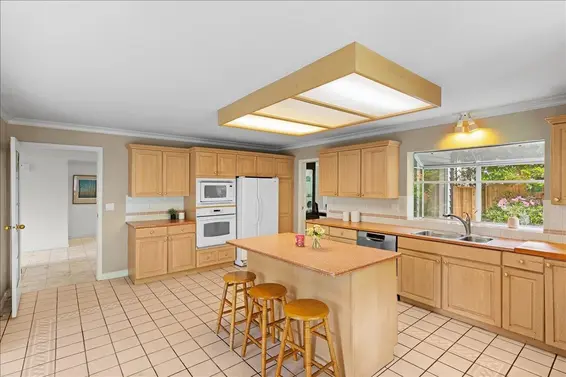 2471 Mowat Place, North Vancouver For Sale - image 36
