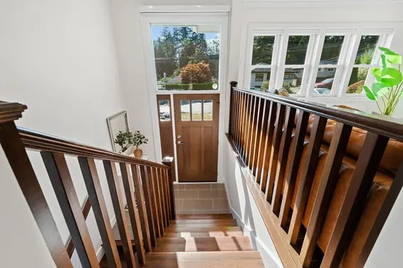 814 Plymouth Drive, North Vancouver For Sale - image 3