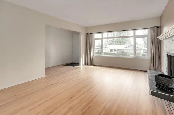2984 Plymouth Drive, North Vancouver For Sale - image 3