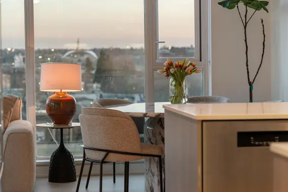 603 1471 Hunter Street, North Vancouver For Sale - image 3