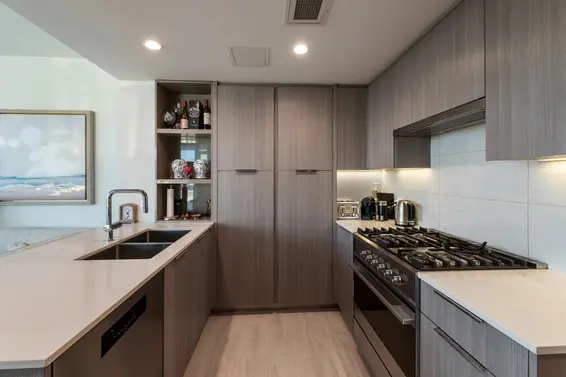 603 1471 Hunter Street, North Vancouver For Sale - image 5