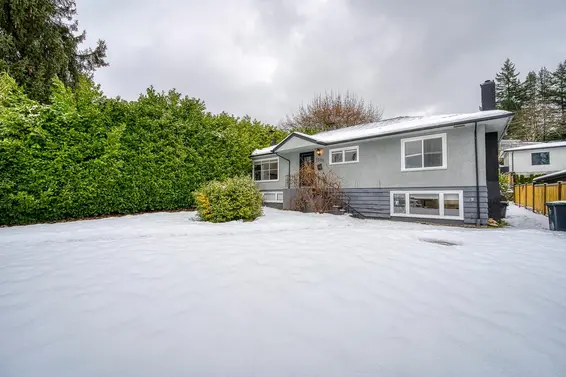 3520 Norwood Avenue, North Vancouver