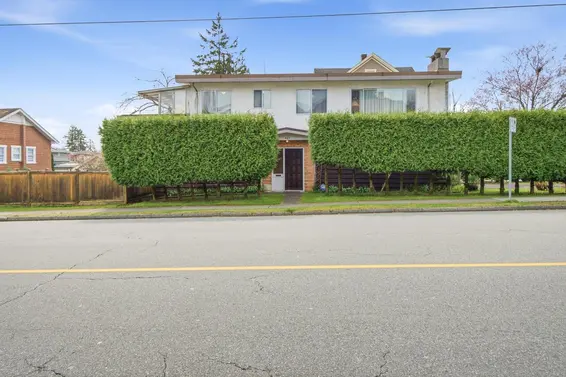 407 East 13th Street, North Vancouver