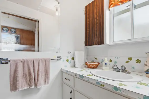 407 East 13th Street, North Vancouver For Sale - image 13