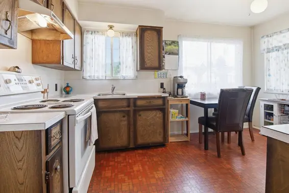 407 East 13th Street, North Vancouver For Sale - image 6