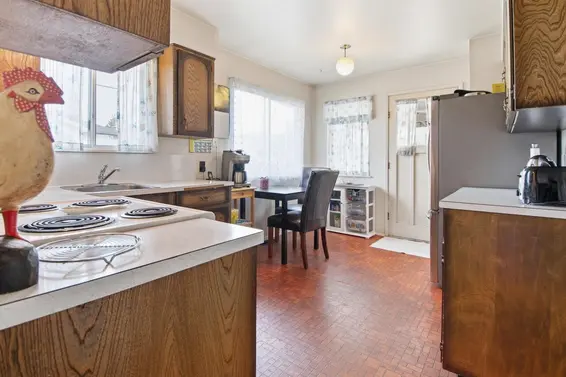 407 East 13th Street, North Vancouver For Sale - image 7