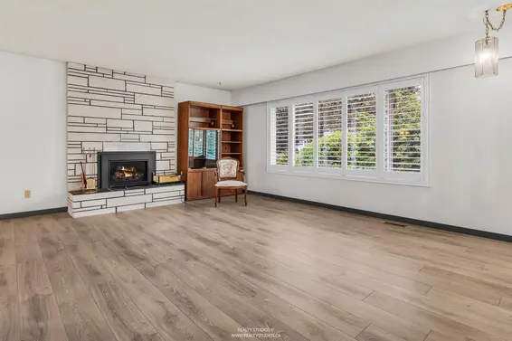 2599 Masefield Road, North Vancouver For Sale - image 15