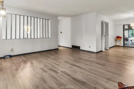 2599 Masefield Road, North Vancouver For Sale - image 18