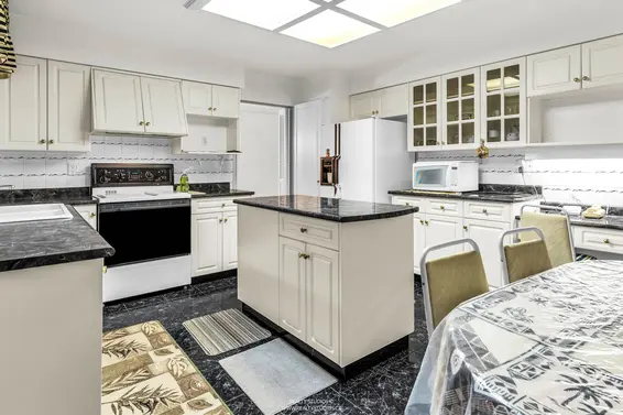 2599 Masefield Road, North Vancouver For Sale - image 20
