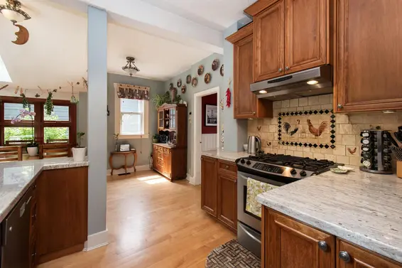 1560 Macgowan Avenue, North Vancouver For Sale - image 15