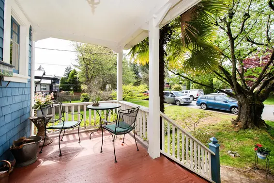 1560 Macgowan Avenue, North Vancouver For Sale - image 3