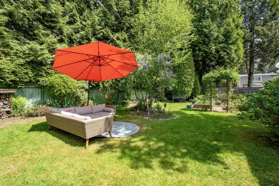 1560 Macgowan Avenue, North Vancouver For Sale - image 37