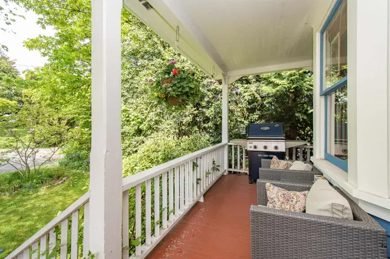 1560 Macgowan Avenue, North Vancouver For Sale - image 4
