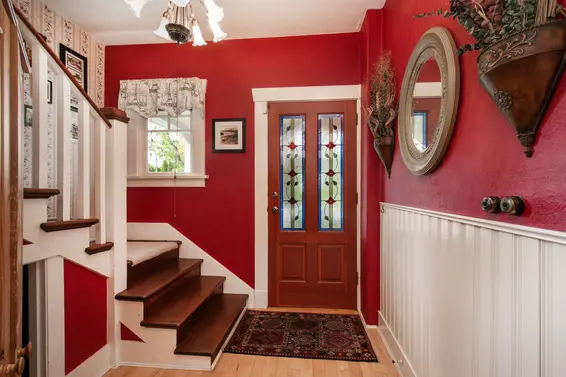 1560 Macgowan Avenue, North Vancouver For Sale - image 5
