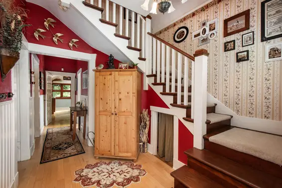 1560 Macgowan Avenue, North Vancouver For Sale - image 6