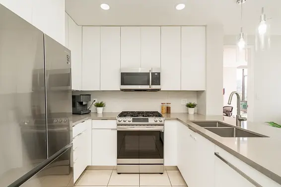 1002 170 West 1st Street, North Vancouver For Sale - image 6