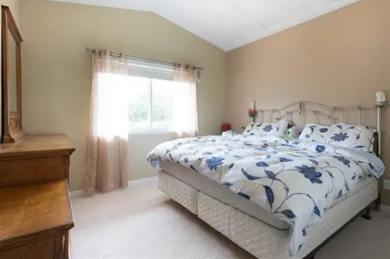 2052 Westview Drive, North Vancouver For Sale - image 12