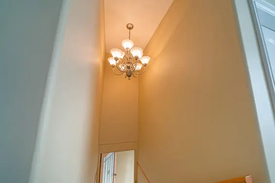 2052 Westview Drive, North Vancouver For Sale - image 5
