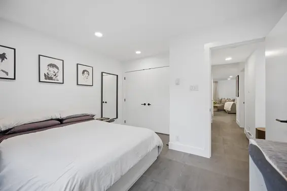 3321 Mountain Highway, North Vancouver For Sale - image 15