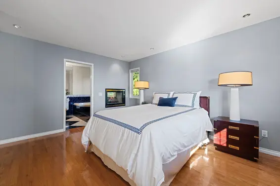 3845 Southridge Avenue, West Vancouver For Sale - image 17