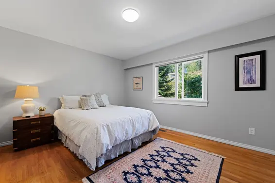 3845 Southridge Avenue, West Vancouver For Sale - image 20