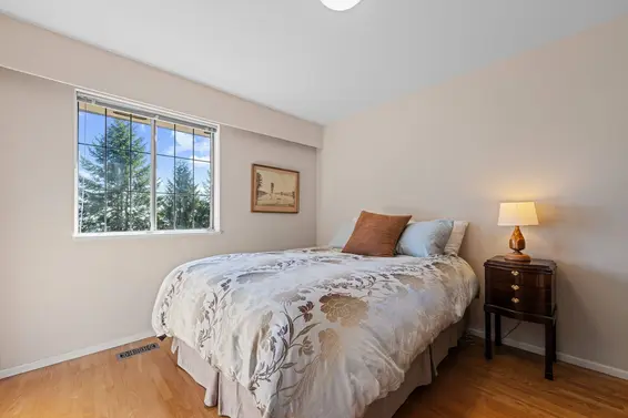 3845 Southridge Avenue, West Vancouver For Sale - image 21