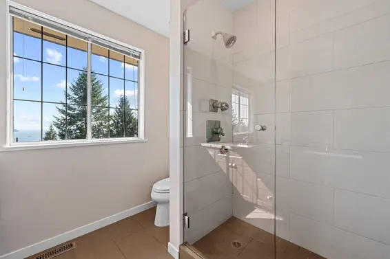 3845 Southridge Avenue, West Vancouver For Sale - image 22