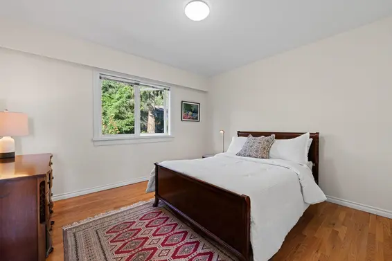 3845 Southridge Avenue, West Vancouver For Sale - image 24
