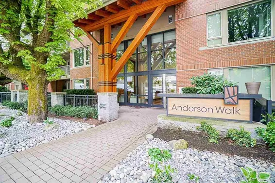 G10 119 West 22nd Street, North Vancouver