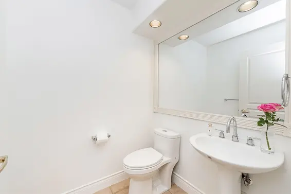 1190 Strathaven Drive, North Vancouver For Sale - image 12