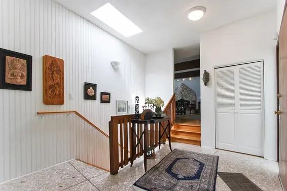 3803 Bayridge Avenue, West Vancouver For Sale - image 15