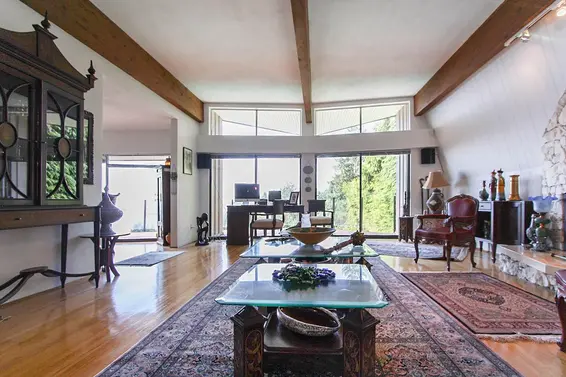 3803 Bayridge Avenue, West Vancouver For Sale - image 9