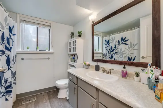 591 Riverside Drive, North Vancouver For Sale - image 11