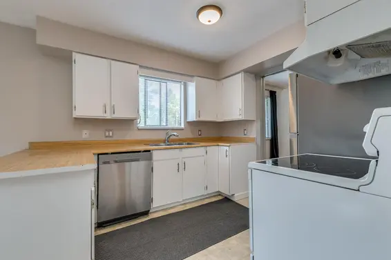591 Riverside Drive, North Vancouver For Sale - image 15