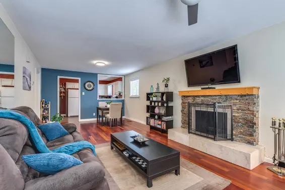 591 Riverside Drive, North Vancouver For Sale - image 3