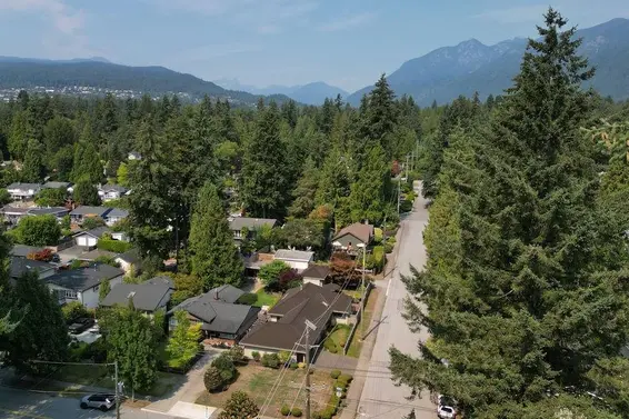 1218 West 22nd Street, North Vancouver For Sale - image 30