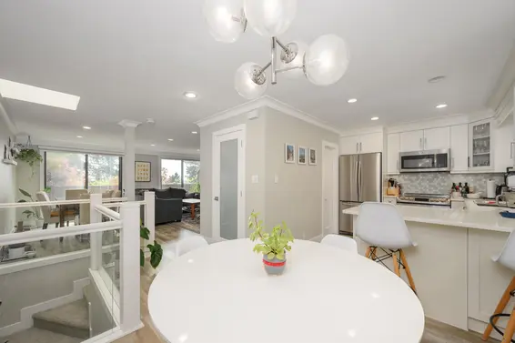 3201 Lonsdale Avenue, North Vancouver For Sale - image 12