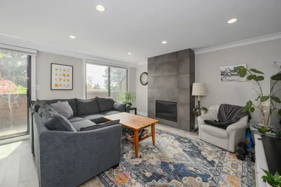3201 Lonsdale Avenue, North Vancouver For Sale - image 3