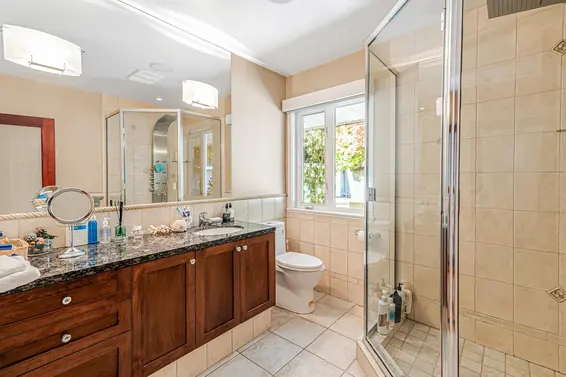 230 Onslow Place, West Vancouver For Sale - image 25