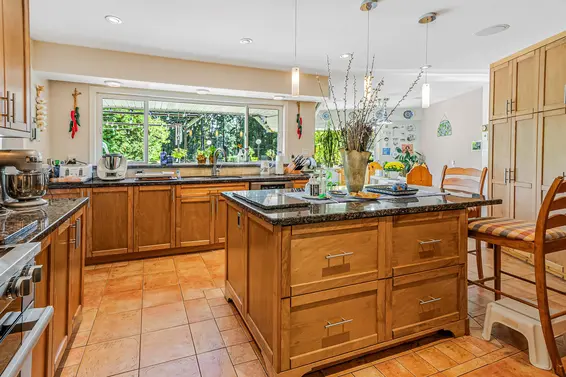 230 Onslow Place, West Vancouver For Sale - image 29