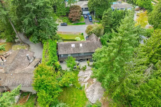 3760 Bayridge Avenue, West Vancouver For Sale - image 19